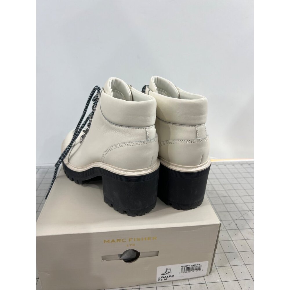 Women's Marc Fisher Ltd Waldo Lace-up Platform Bootie, Size 7.5 M White Lug Sole - Picture 4 of 10